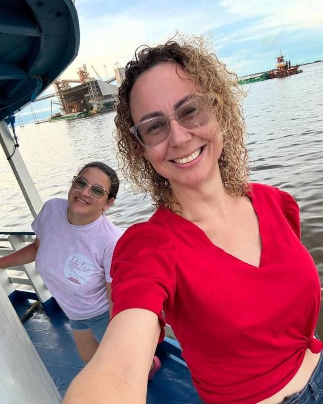 Looking For Friend With Benefits - Image 3